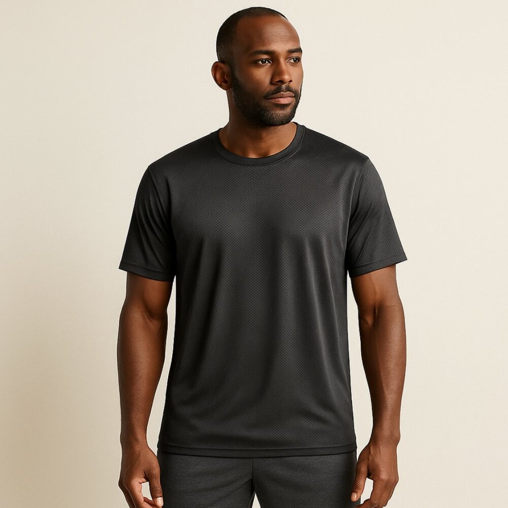 TravelSmith Men’s Black Performance Mesh Short Sleeve Shirt – Size XL